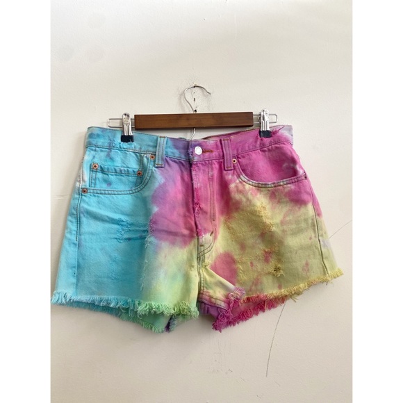Levi's Pants - Tie Dye Levi's 505 Cut Offs Large. Fit 30-32in waist